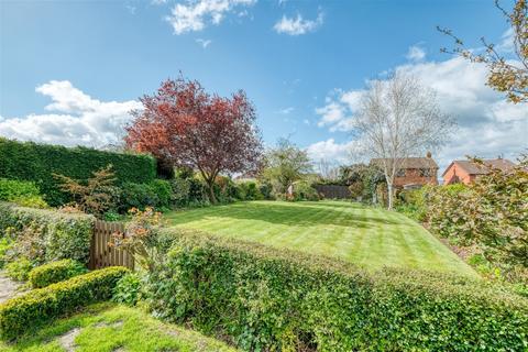 162 Battenhall Road, Worcester, WR5 2BT