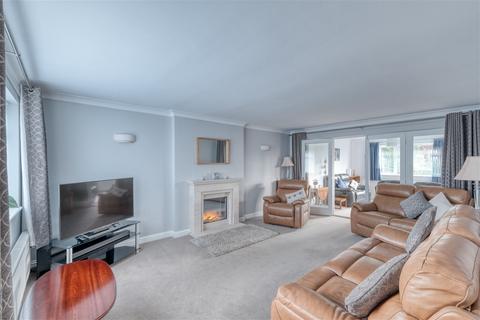162 Battenhall Road, Worcester, WR5 2BT