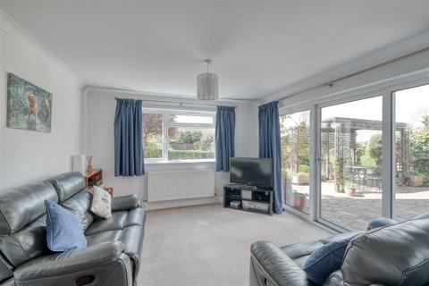 162 Battenhall Road, Worcester, WR5 2BT
