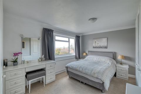 162 Battenhall Road, Worcester, WR5 2BT