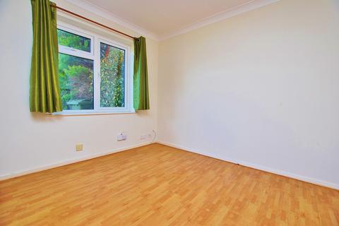 1 bedroom end of terrace house to rent - Ockley Court, Guildford, Surrey, GU4