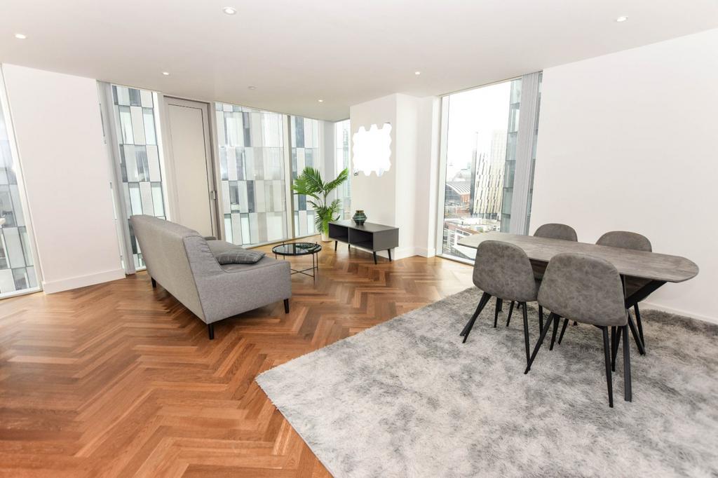 South Tower, Deansgate Square, 9 Owen... 2 bed flat £2,495 pcm (£576 pw)