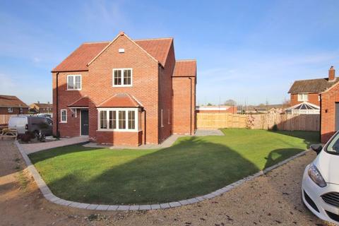 4 bedroom detached house for sale, HOLTON ROAD, NETTLETON