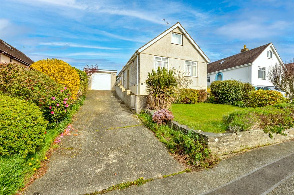Penlon, Menai Bridge, Isle of Anglesey, LL59 4 bed bungalow for sale
