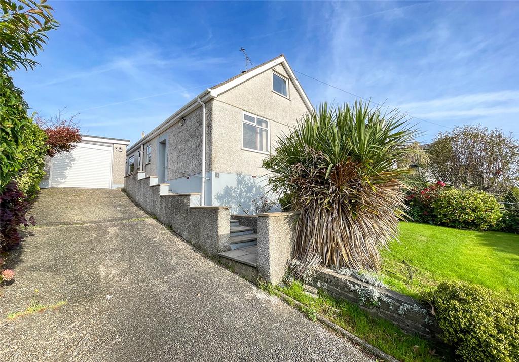 Penlon, Menai Bridge, Isle of Anglesey, LL59 4 bed bungalow for sale