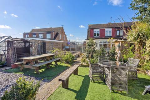 27 Edwin Road, Didcot, OX11 8LG