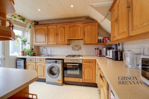 84 Ballards Walk, Basildon, SS15 5HP