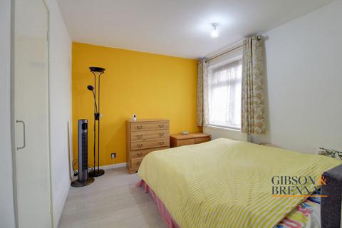 84 Ballards Walk, Basildon, SS15 5HP