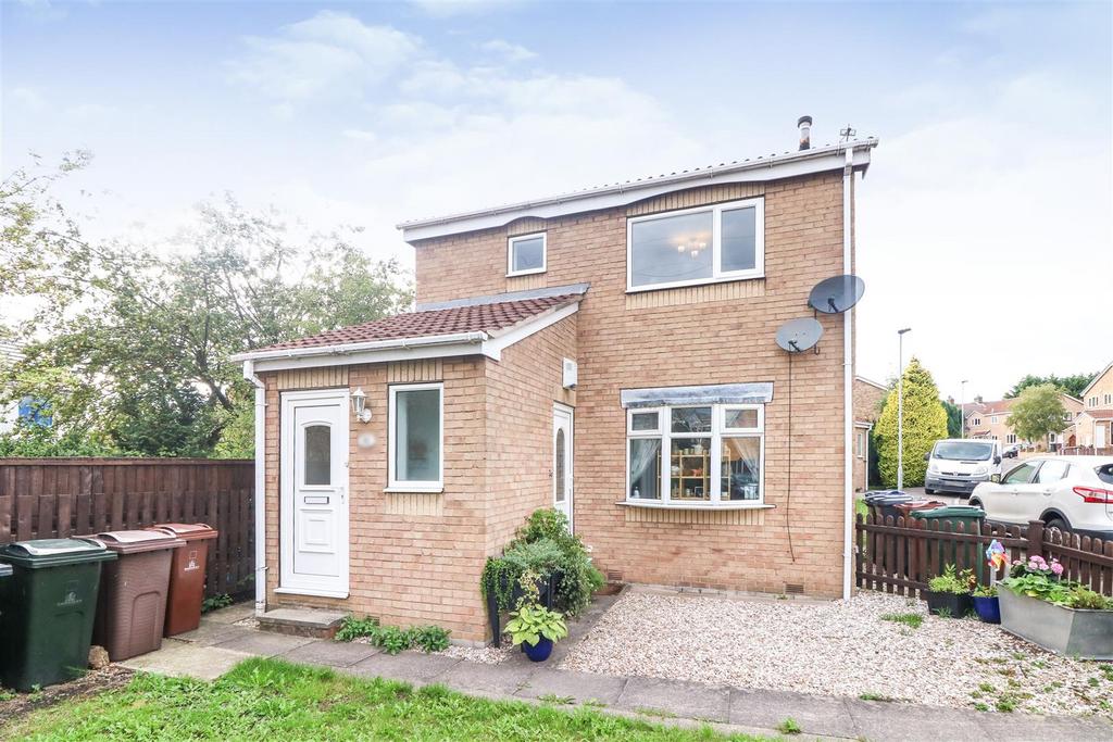 Cloverlands Drive, Staincross, Barnsley 2 bed £560 pcm (£