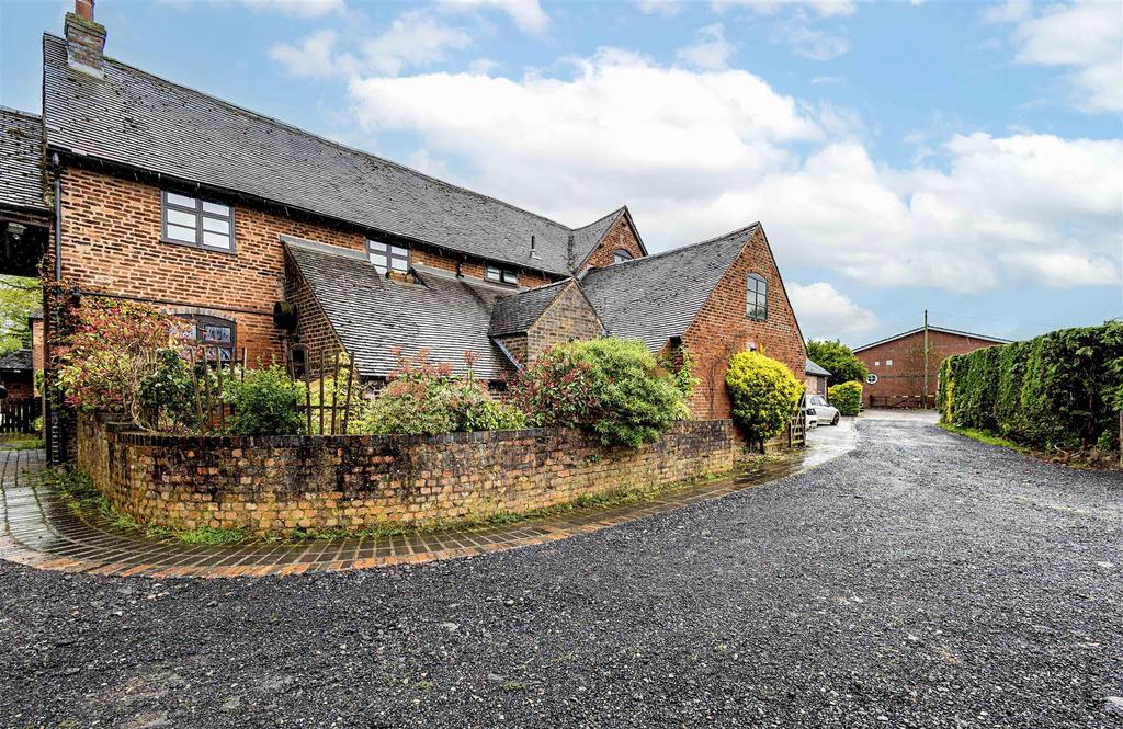 Chapel Lane, Great Barr 3 bed barn conversion £525,000