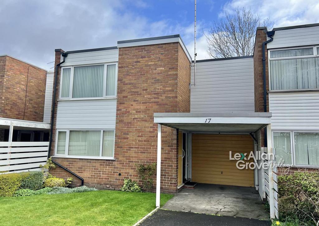 Ferndale Close, Hagley 3 bed terraced house £265,000