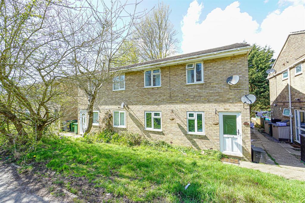 Brackendale, Hastings 2 bed flat for sale £180,000