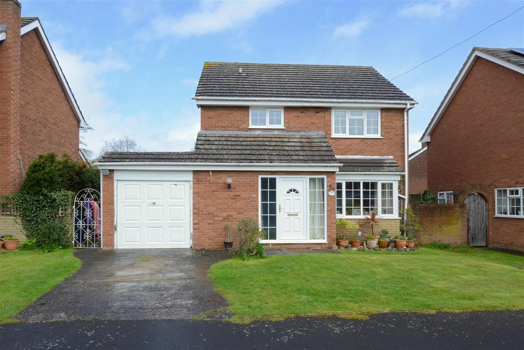Oak Road, Hanwood, Shrewsbury 3 bed detached house for sale £339,955