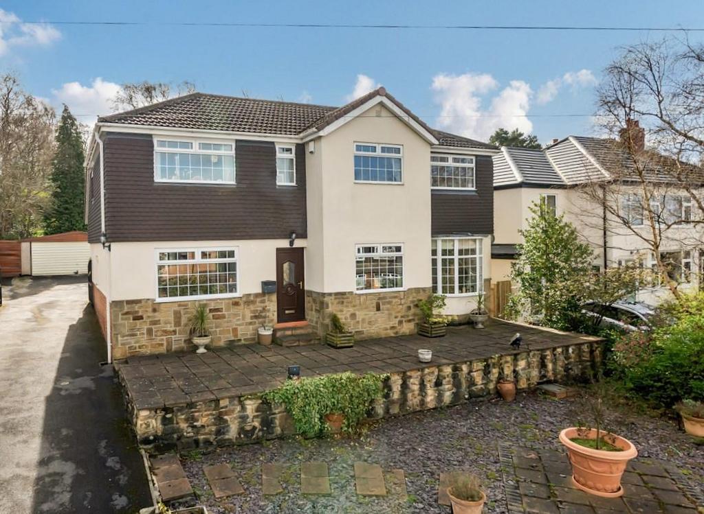 Hillcrest Rise, Leeds, LS16 5 bed detached house for sale £700,000