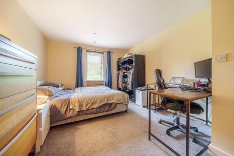 2 Brodwell Grange, Leeds, LS18 4AU