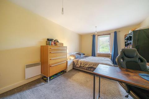 2 Brodwell Grange, Leeds, LS18 4AU