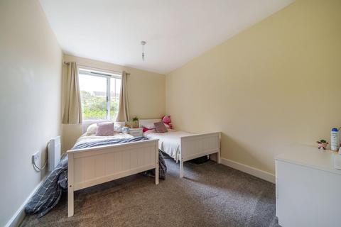 2 Brodwell Grange, Leeds, LS18 4AU