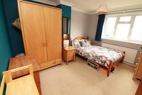 33 Lancaster Road, Yate, Bristol, BS37 5SX