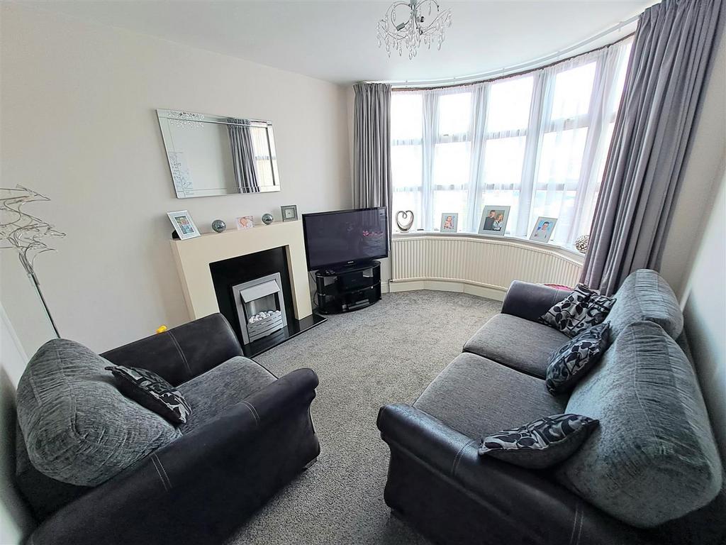 Forest Hill Road, Sheldon, Birmingham 3 bed house £280,000