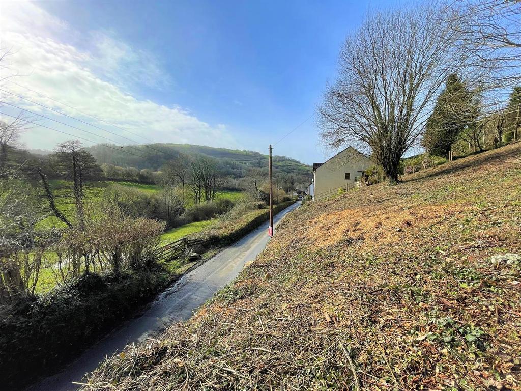 Buzzacott Lane, Combe Martin, Land £130,000