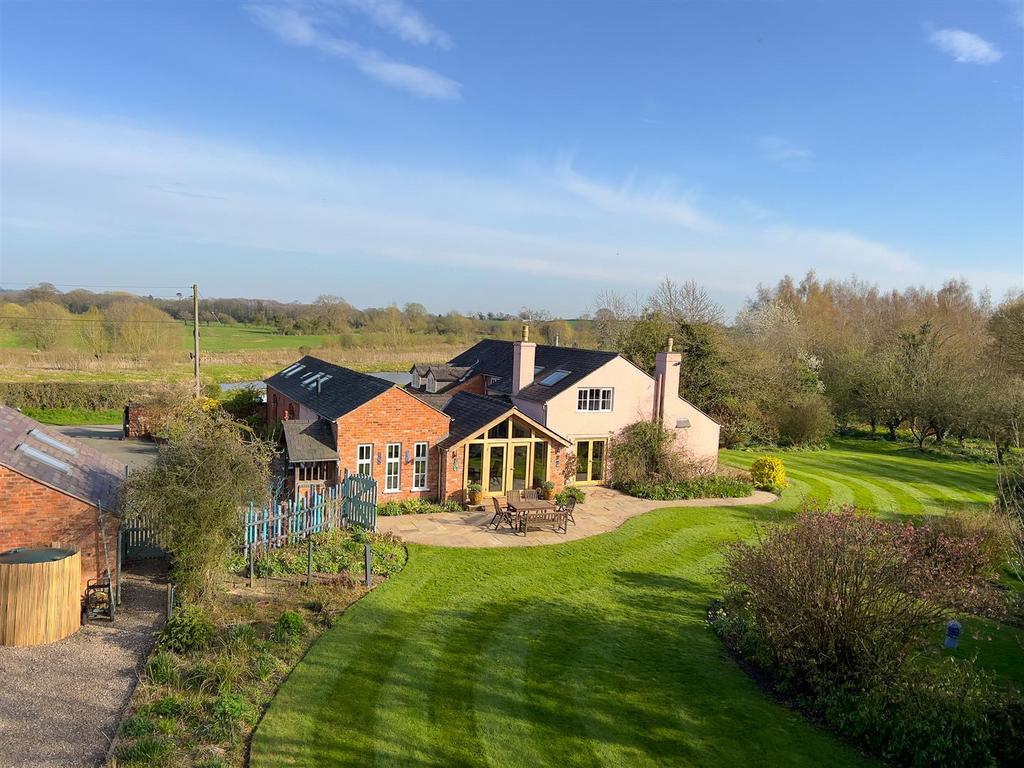 Lower Frankton, Nr Ellesmere. 5 bed country house £795,000