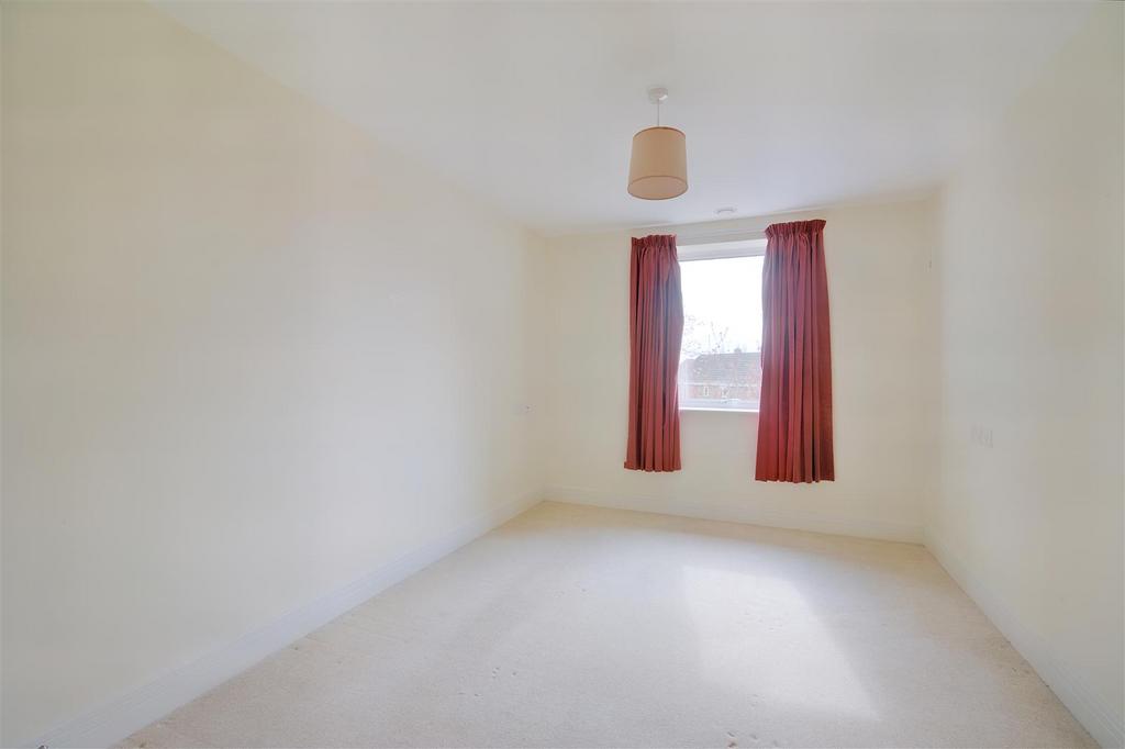 8547545-interior27.JPG