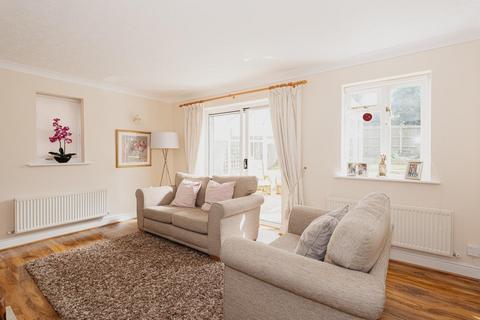 39 Osier Way, Banstead, SM7 1LL