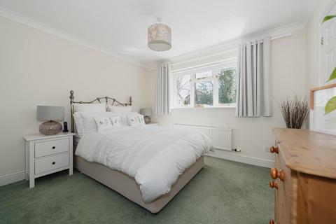 39 Osier Way, Banstead, SM7 1LL
