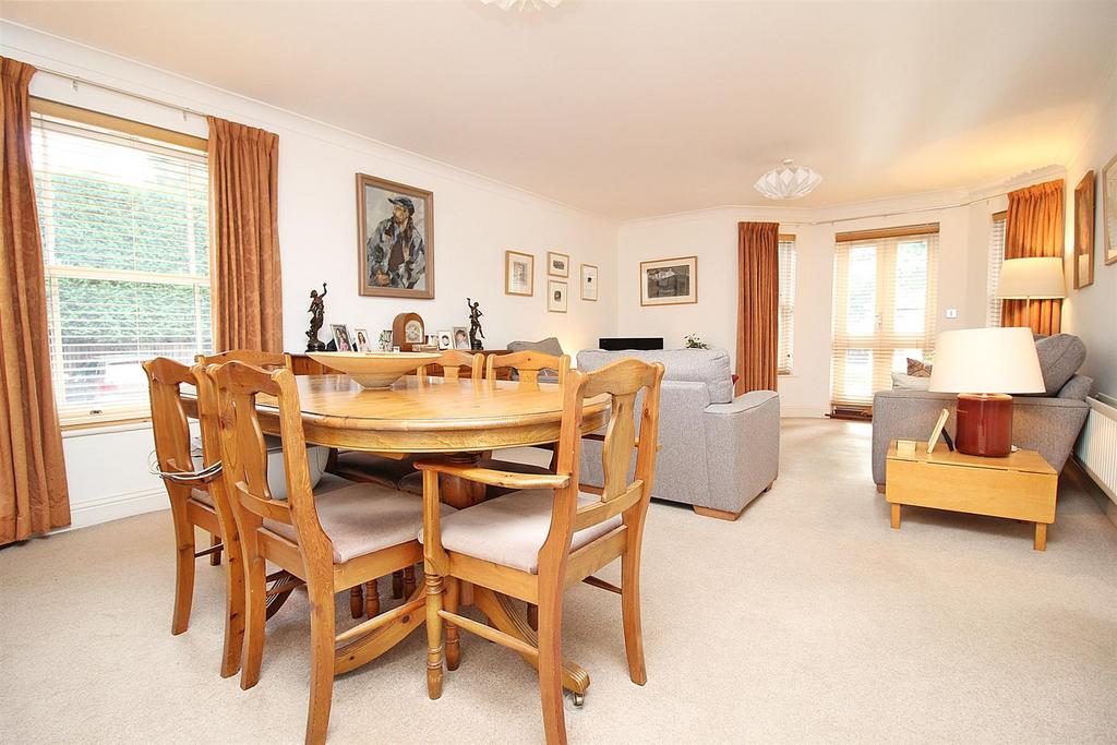Living Room 1.JPG