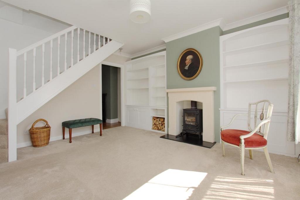 Park Street, Salisbury 2 bed terraced house £1,250 pcm (£288 pw)