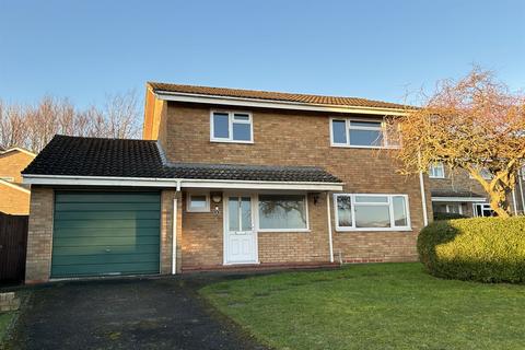 3 bedroom detached house to rent, Overton