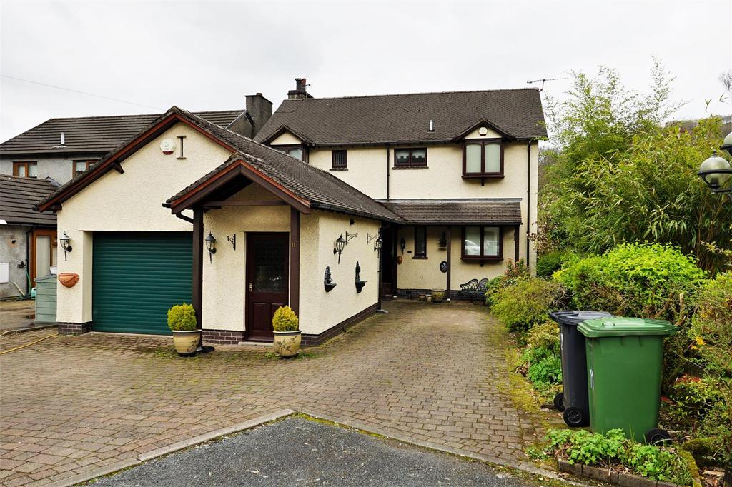 Water Close, Backbarrow, Ulverston 4 bed detached house £2,000 pcm (£