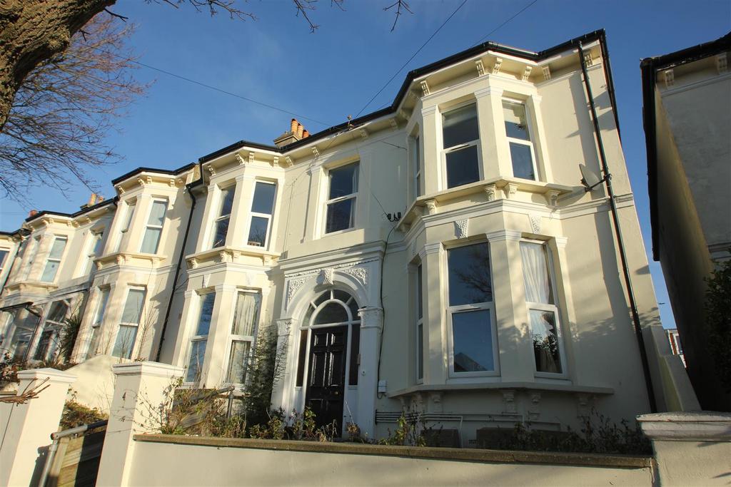 Evelyn Terrace, Brighton, East Sussex 2 bed apartment £1,250 pcm (£