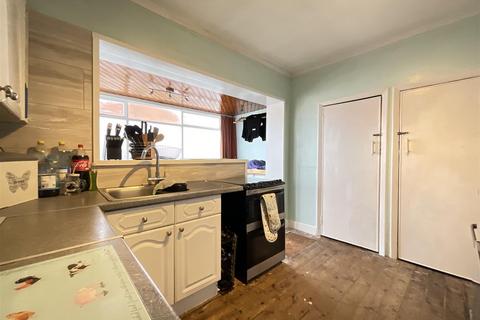 11 Broadway, Scarborough, YO12 6BG