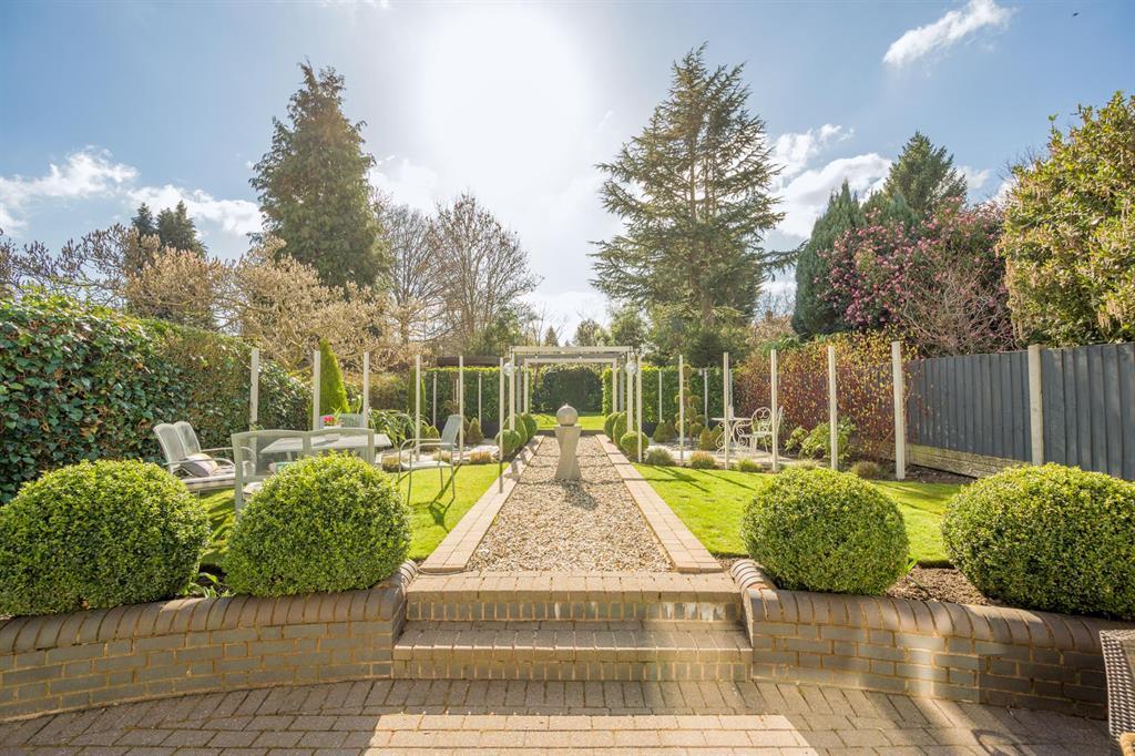 Wentworth House, Wentworth Road, Birmingham, B17 9SY 5 bed semi