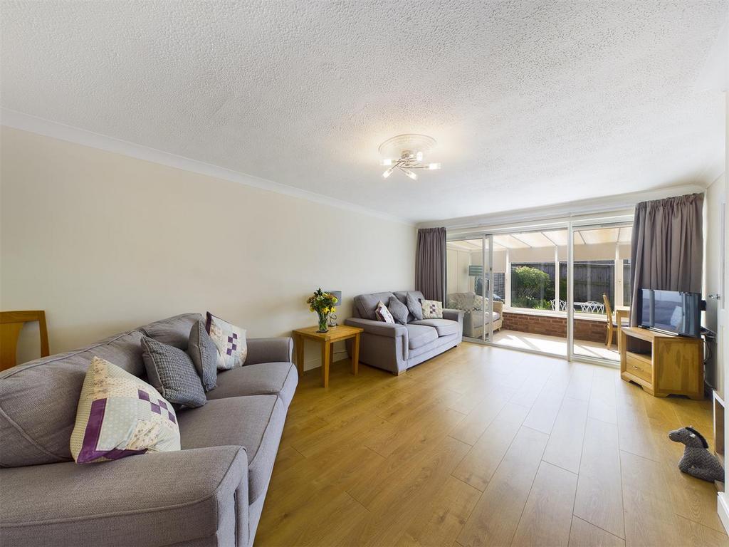 Newstead Crescent, Bridlington 2 bed semidetached bungalow for sale