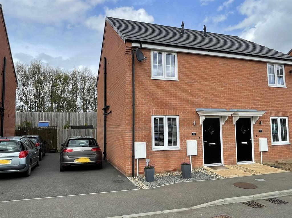 Low Lane, Holbeach, Spalding 2 bed semidetached house for sale £179,950