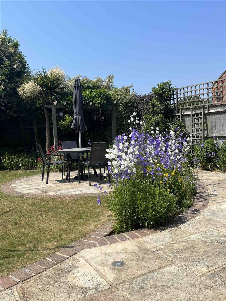 Garden new 3.JPG