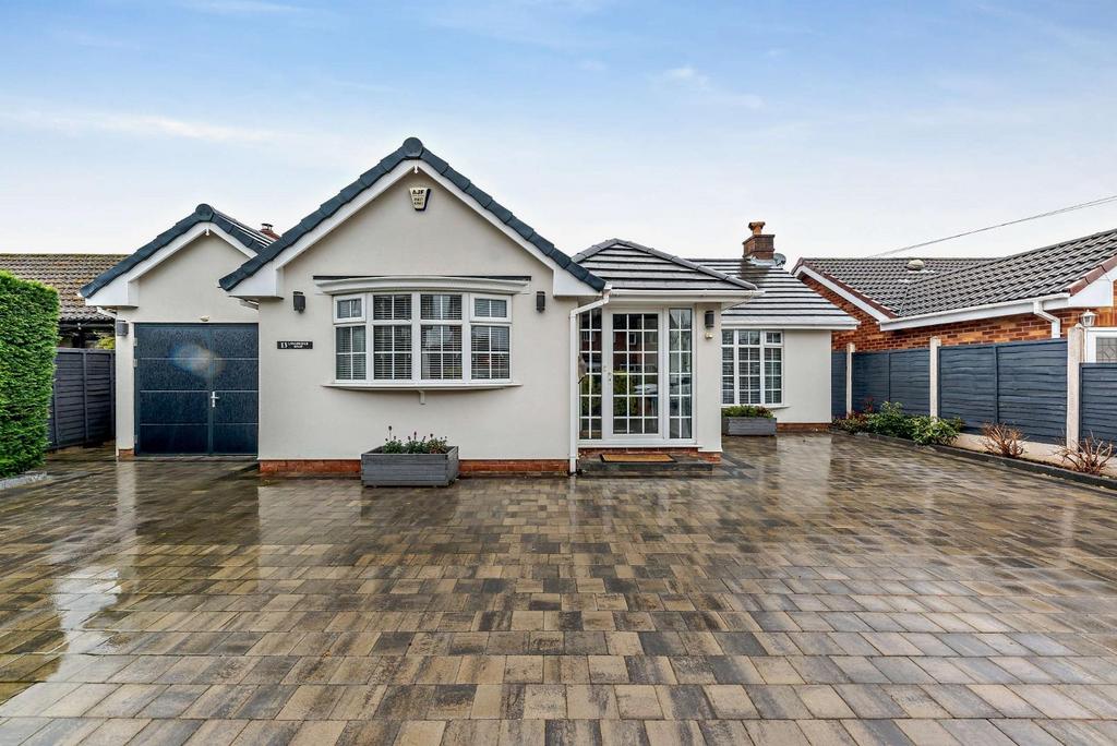 Longbridge Road, Lichfield 4 bed house for sale £700,000