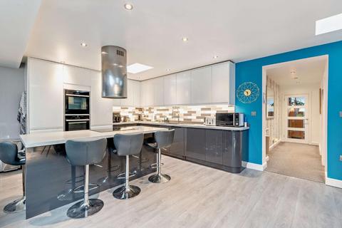 13 Longbridge Road, Lichfield, WS14 9EL