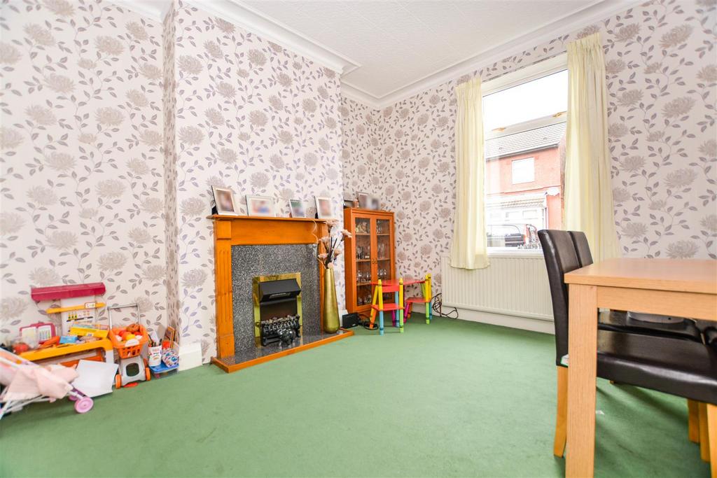 Fox Street, Scunthorpe 3 bed terraced house £85,000