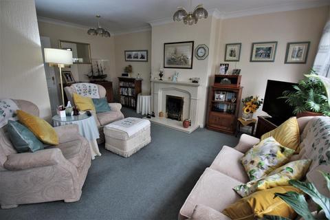 26 Dorothy Evans Close, Bexleyheath, DA7 6AJ