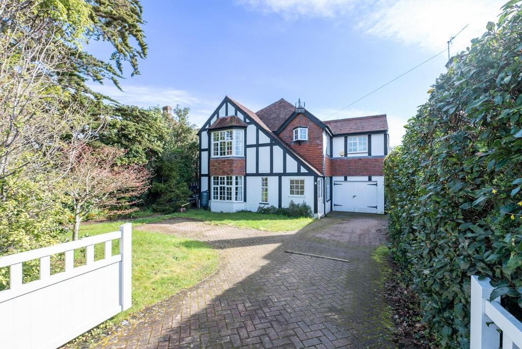 Marlborough Road, Ryde 4 bed detached house for sale £585,000