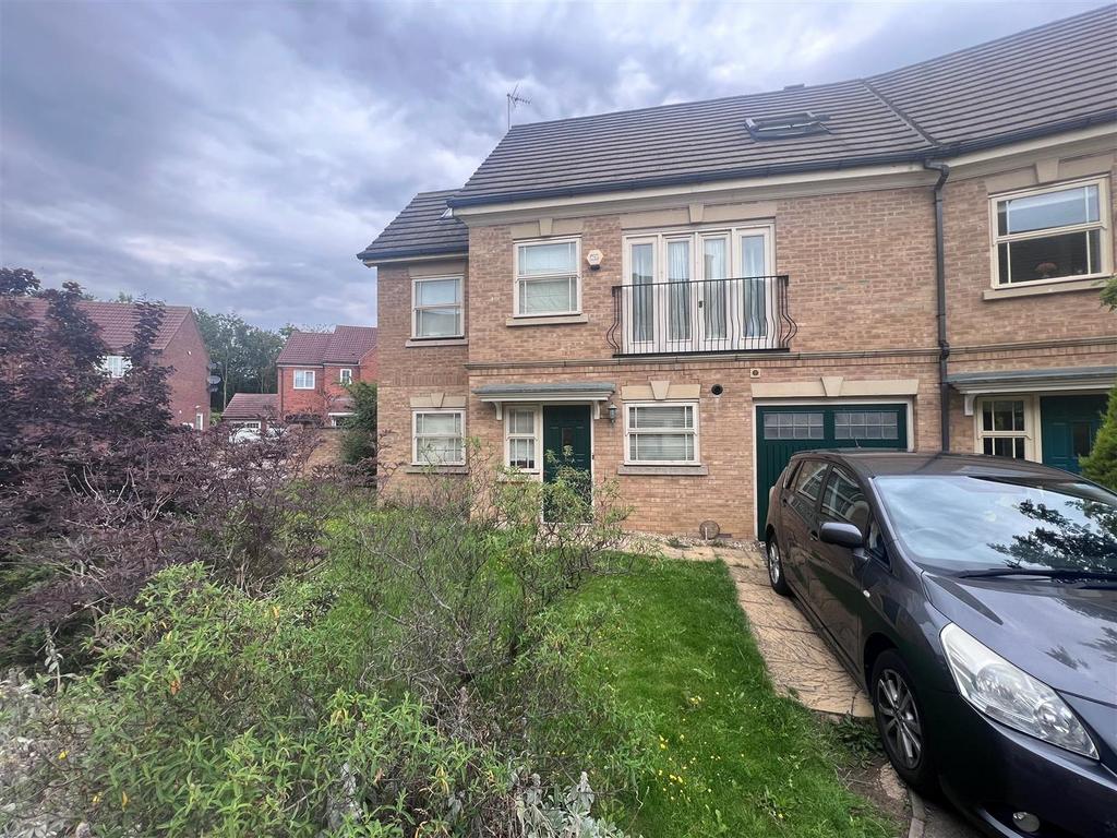 Clegg Square, Shenley Lodge, Milton Keynes 4 bed end of terrace house