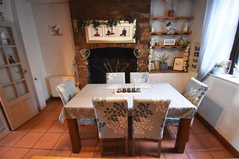 3, Breezemount Alma Road, Tideswell, Buxton, SK17 8LS