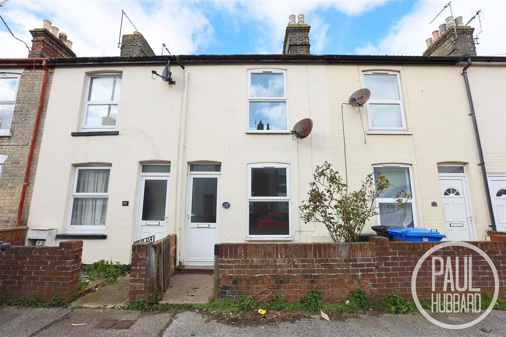 Edinburgh Road, Lowestoft 2 bed terraced house £625 pcm (£144 pw)