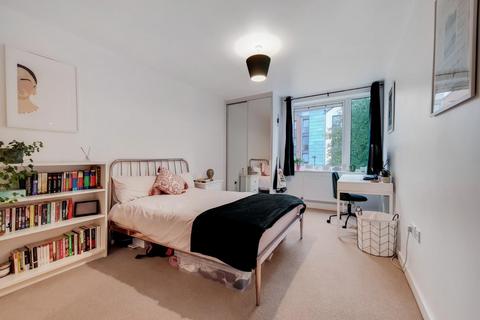 10, Norris House Union Lane, Isleworth, TW7 6GS