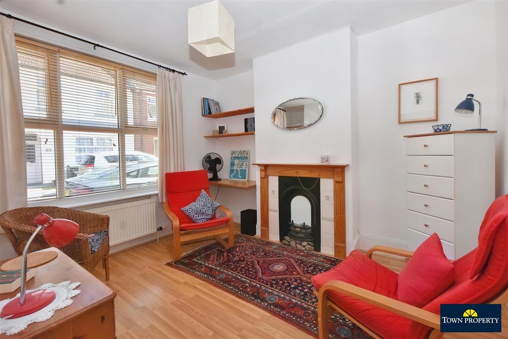 Melbourne Road, Eastbourne 2 bed terraced house for sale £220,000