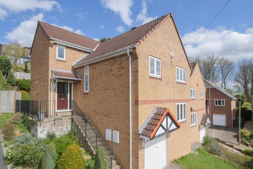 Ivy Chase, Pudsey, LS28 9LG 4 bed detached house for sale £450,000