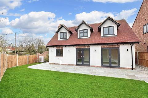 110a Mill Road, Stock, Ingatestone, CM4 9LN
